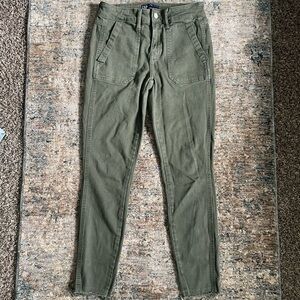GAP Army Green Chino/Cargo, Utility Style Pockets             Size 4 (27)